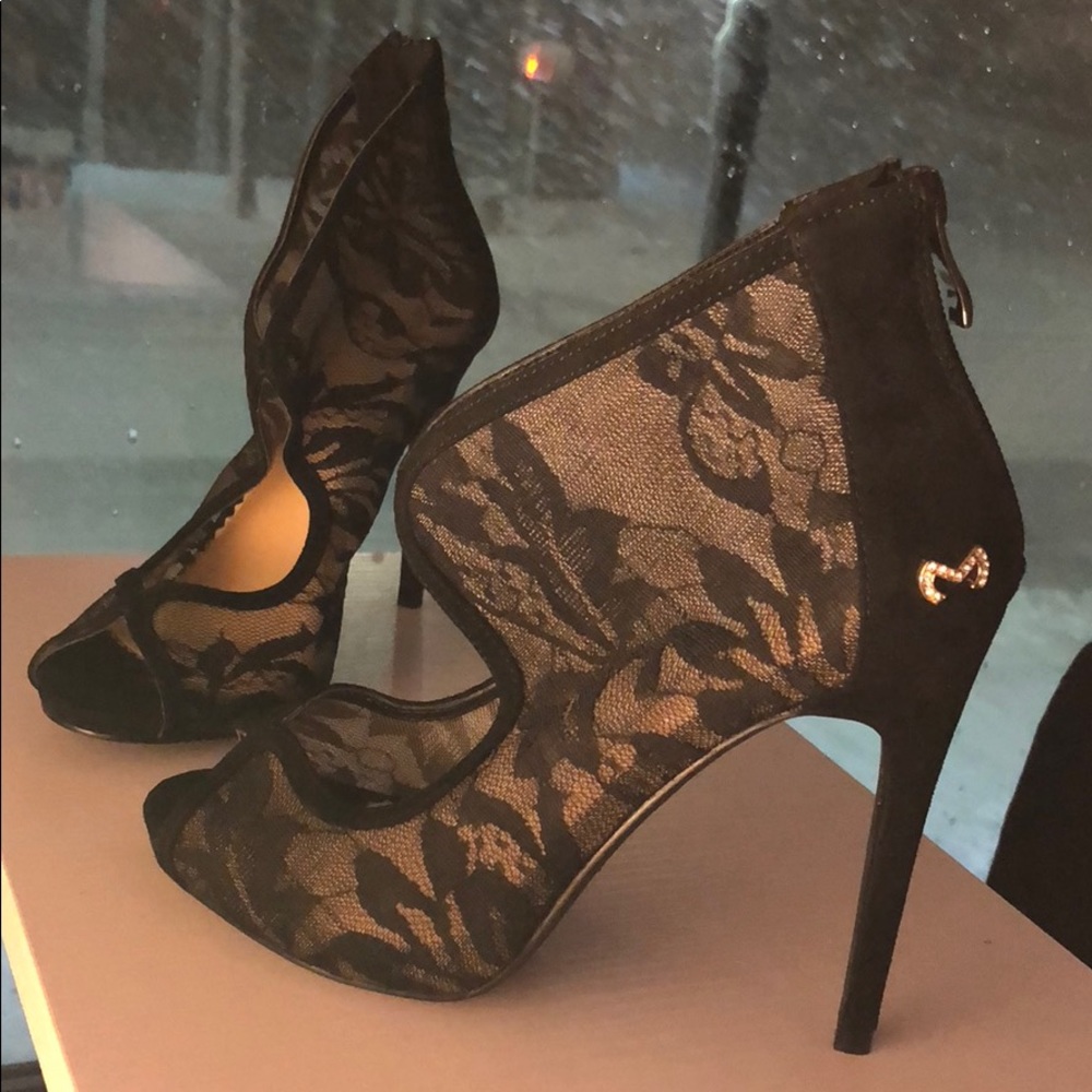 Brand new SEXY black high heel 👠✨👌🏻